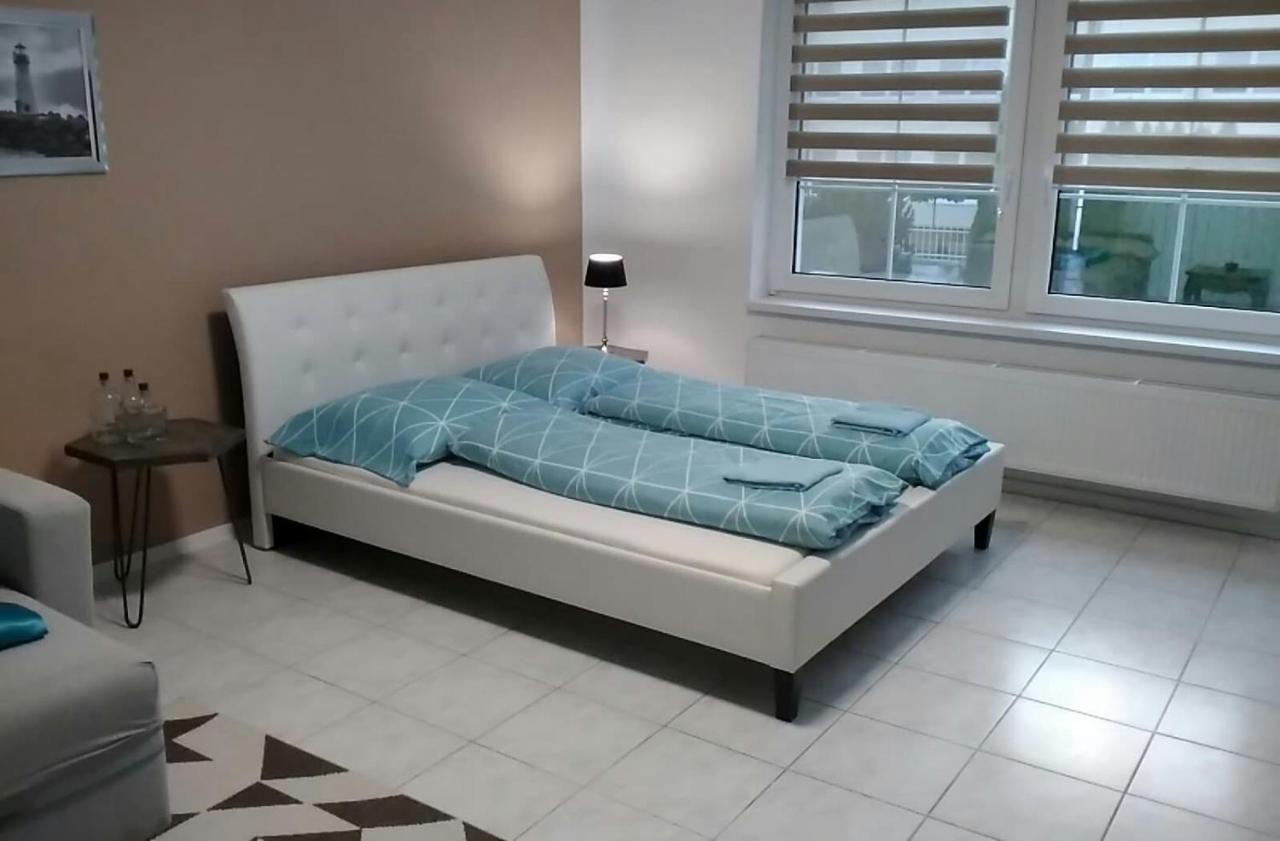 Slnecny Apartmanovy Dom Oslany エクステリア 写真